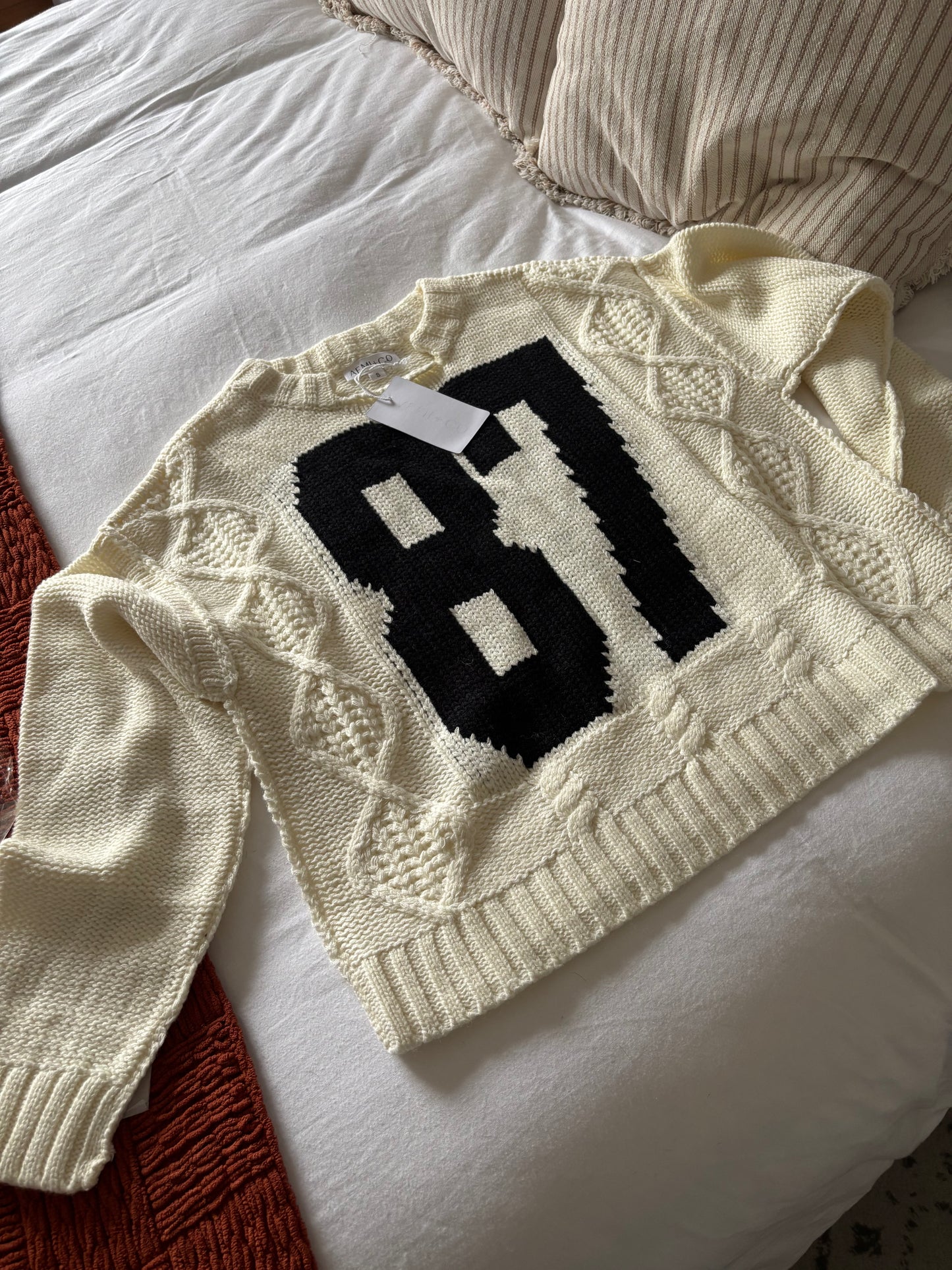 '87 Pullover Sweater